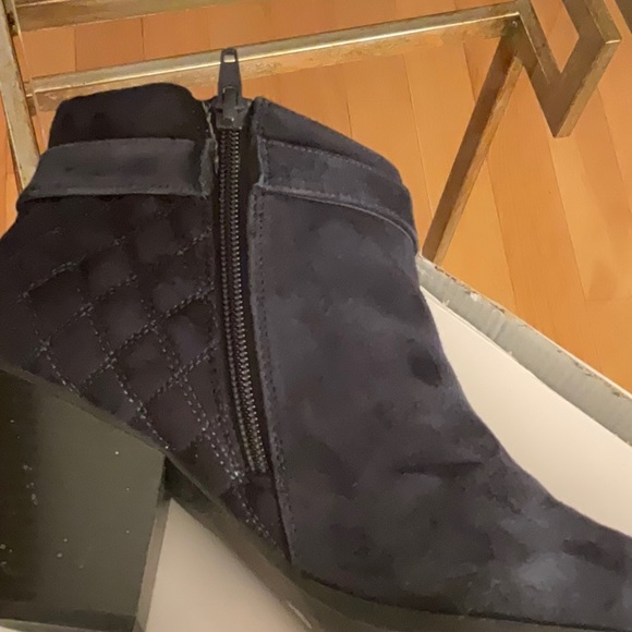 Alfani Navy 	Boots Size 9 M. Like New - Picture 6 of 6